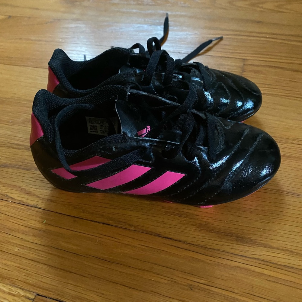 Adidas youth size 11 soccer cleats